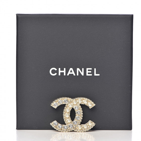 Chanel CC gold chain and crystal brooch – LuxuryPromise