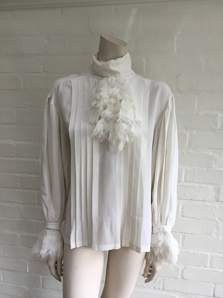 Chanel 09A MOST WANTED Paris Moscow Ivory Silk Ruffle blouse F 40 UK 12 US 8 LADIES