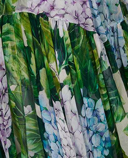 Dolce & Gabbana Celebrities Fav Hydrangea Floral Silk Skirt Size I 40 UK 8 US 4 ladies