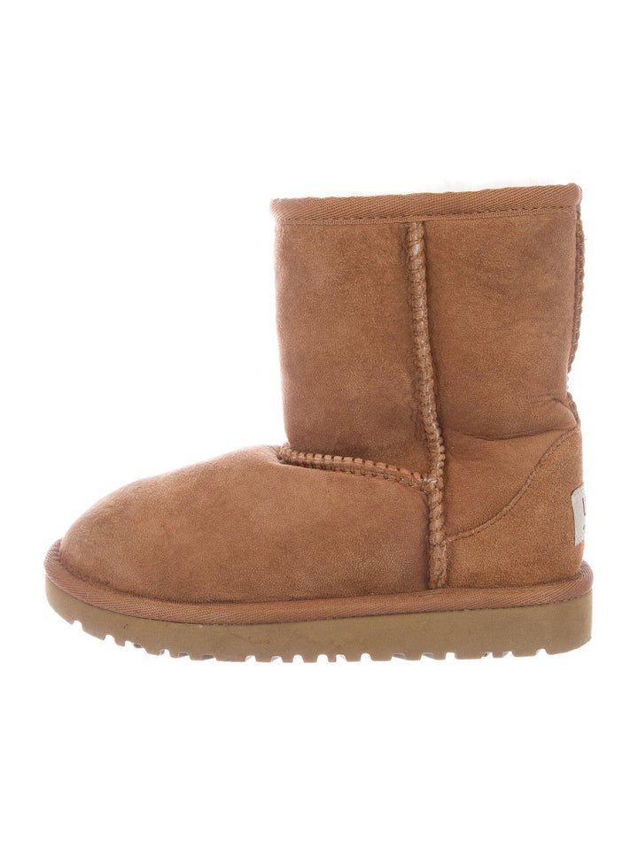 UGG Girls' Suede Round-Toe Boots Size EU 27 US 10 UK 9 children