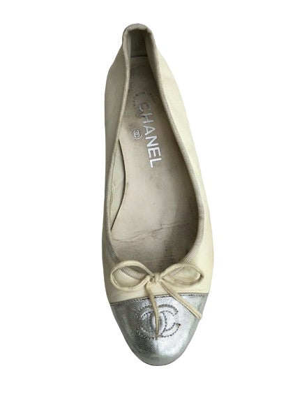 CHANEL CC Cap-Toe Leather Beige/Silver FLAT SHOE SIZE 36 UK 3 US 6 NOT A PAIR ladies