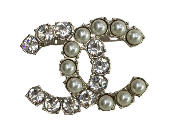 CHANEL Limited Edition 2020 Pearl Crystal CC XL Brooch Gold Pearly White ladies