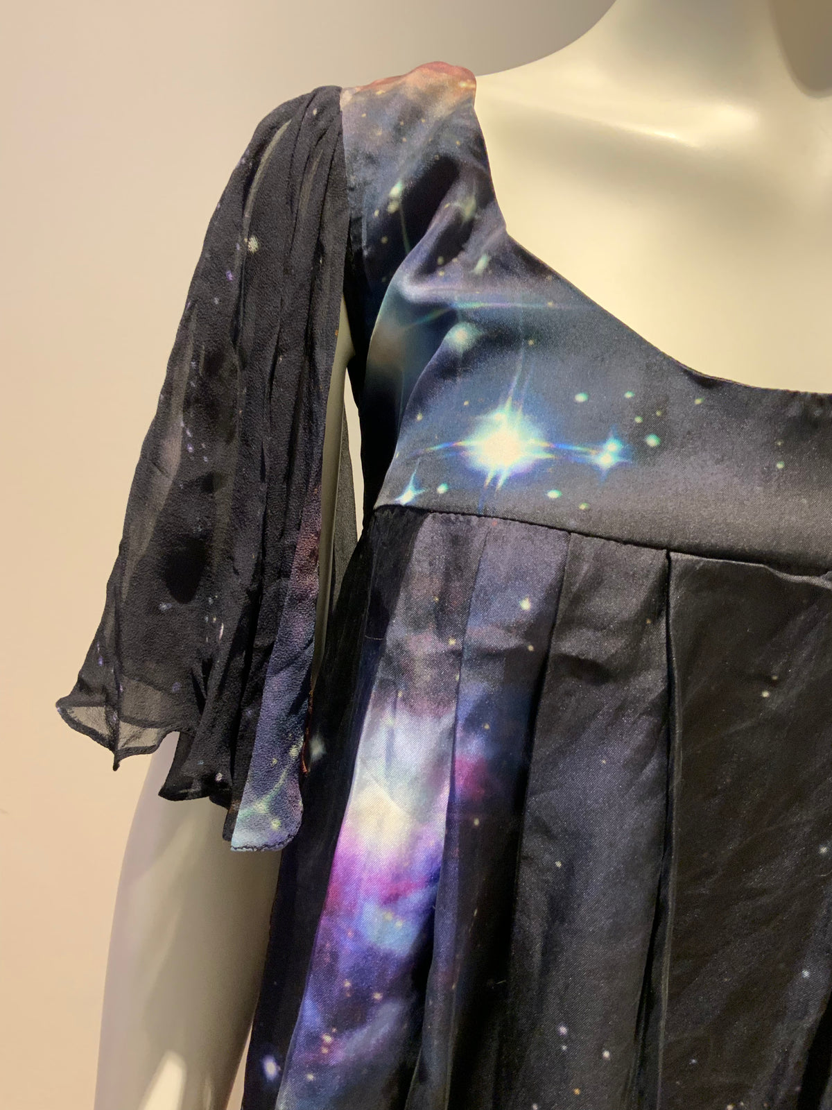 Tina Kalivas Women's Silk Universe Blouse Top Size 8 S small ladies