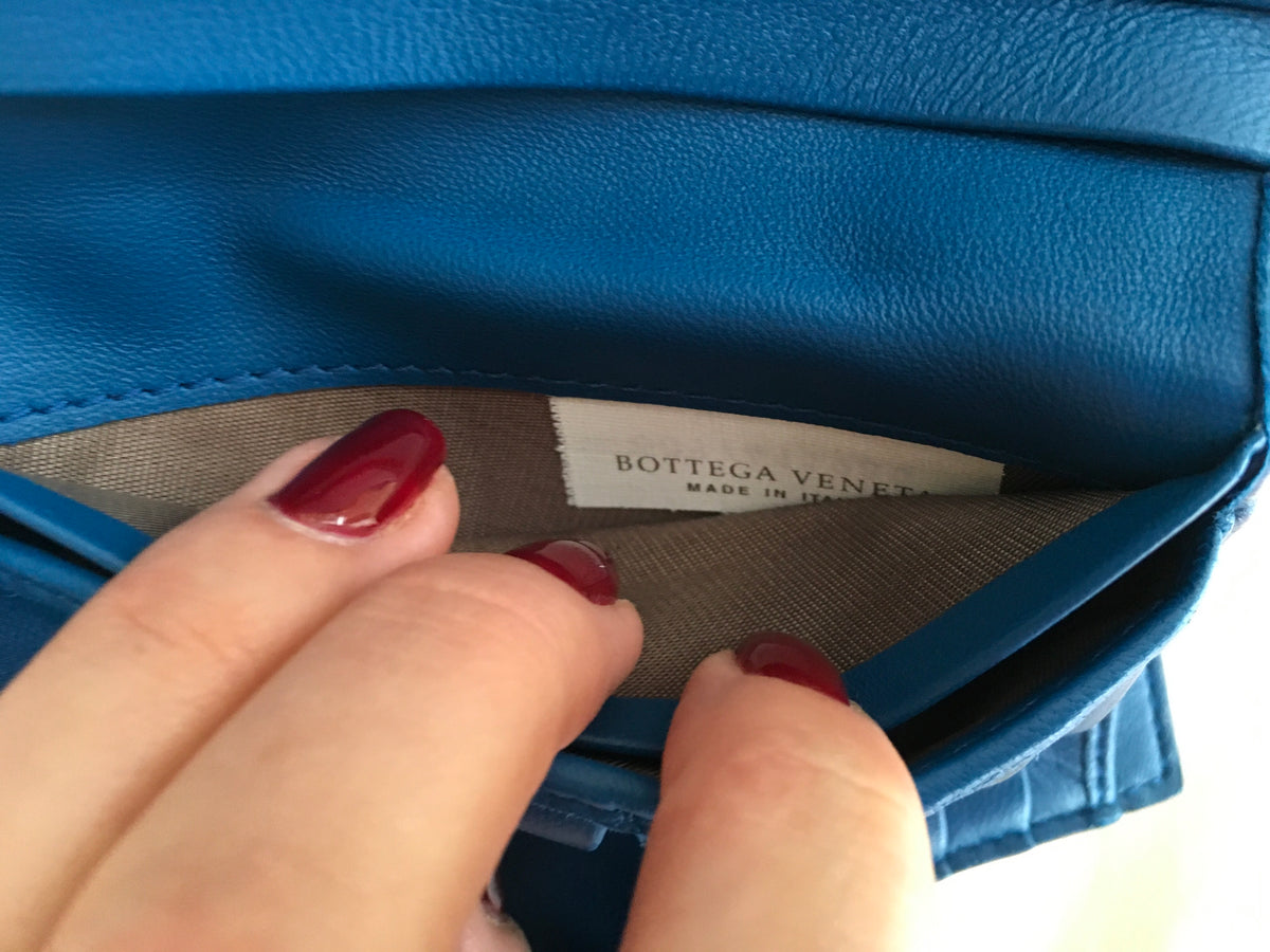 Bottega Veneta CONTINENTAL WALLET IN PEACOCK INTRECCIATO NAPPA AND AYERS LADIES