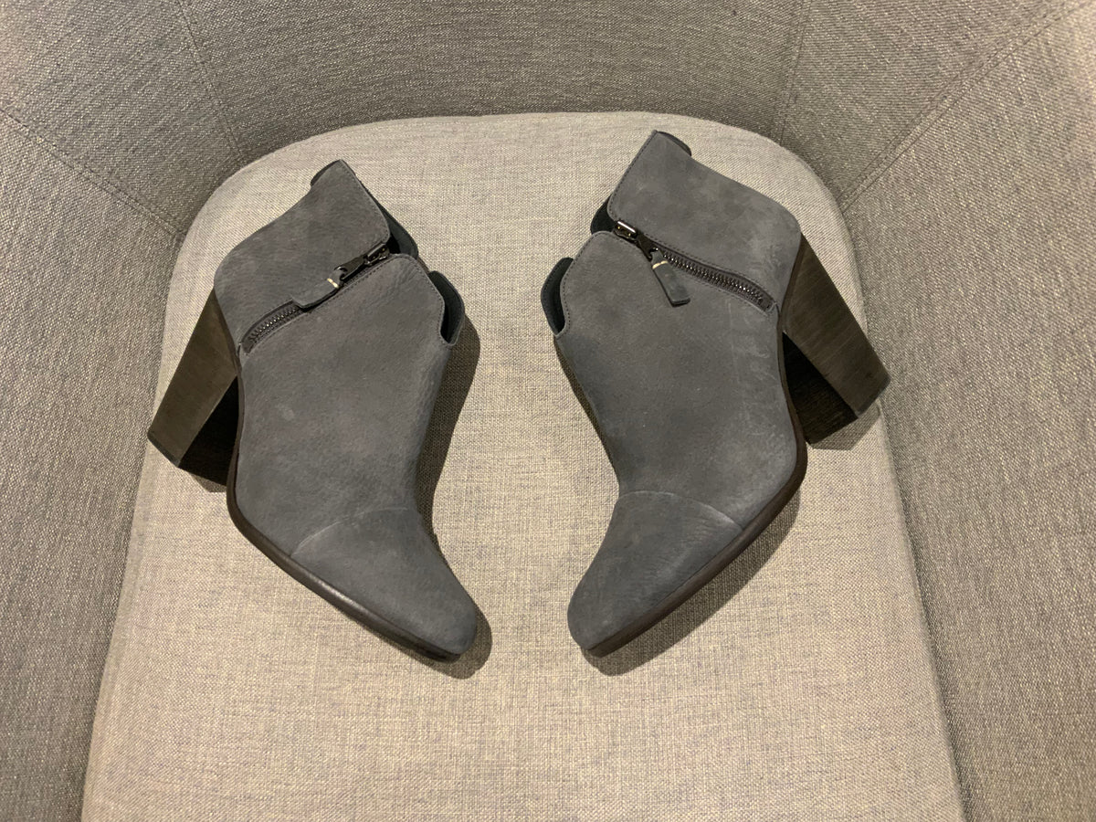 Rag & Bone Leather Margot boot charcoal grey ankle booties Size 41 US 11 UK 8 ladies