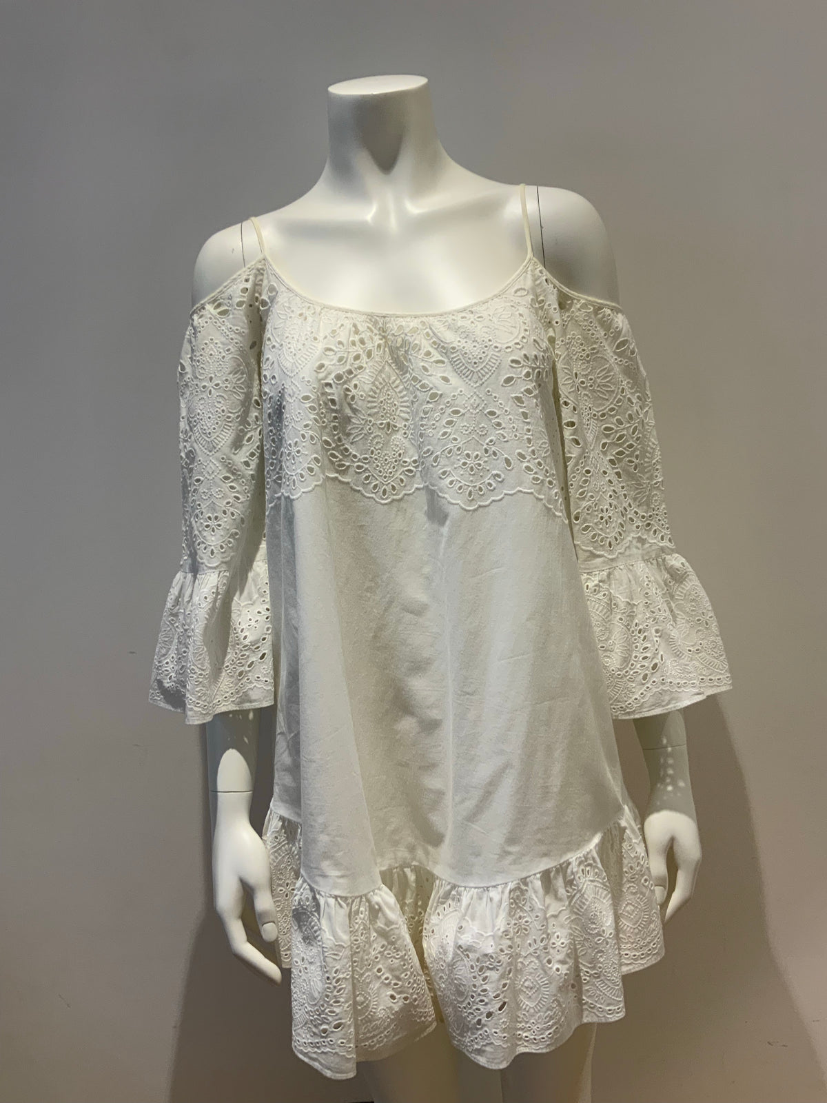 BCBGMAXAZRIA White Niki Eyelet Off-the-shoulder Casual Dress SIZE XS ladies