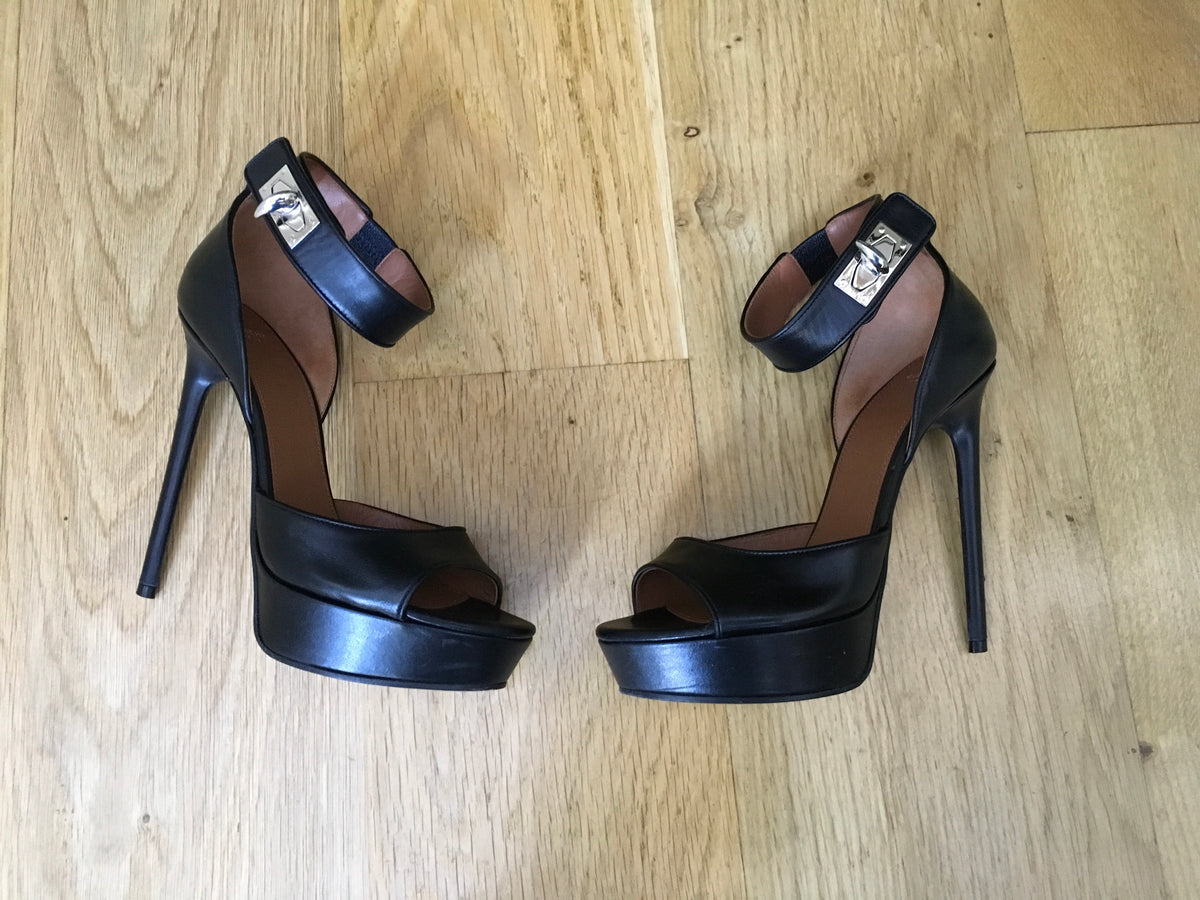 GIVENCHY Shark Lock platform sandals in black leather Ladies