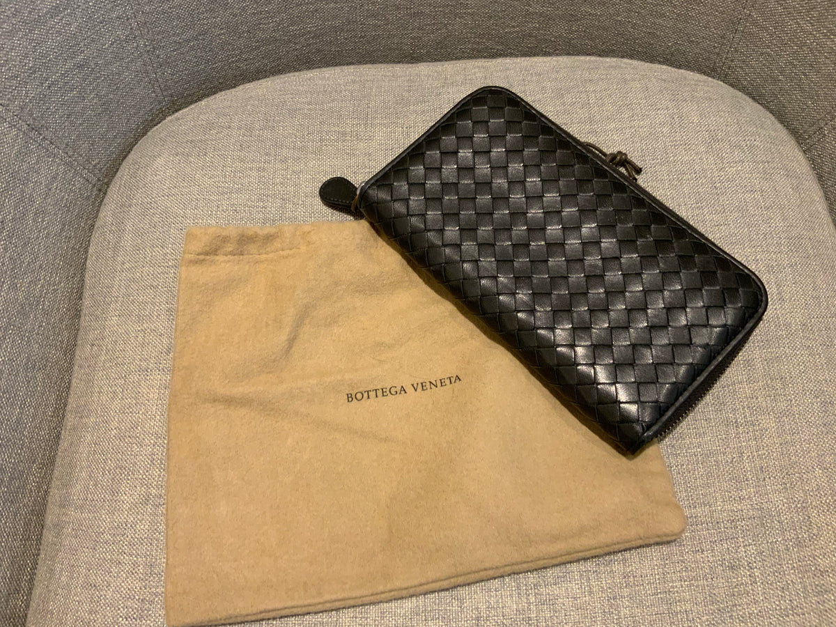 Bottega Veneta Leather Intrecciato Zip Around Wallet Black ladies