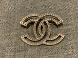 Chanel 2022 Latest Collection Crystals CC Brooch Light Gold ladies