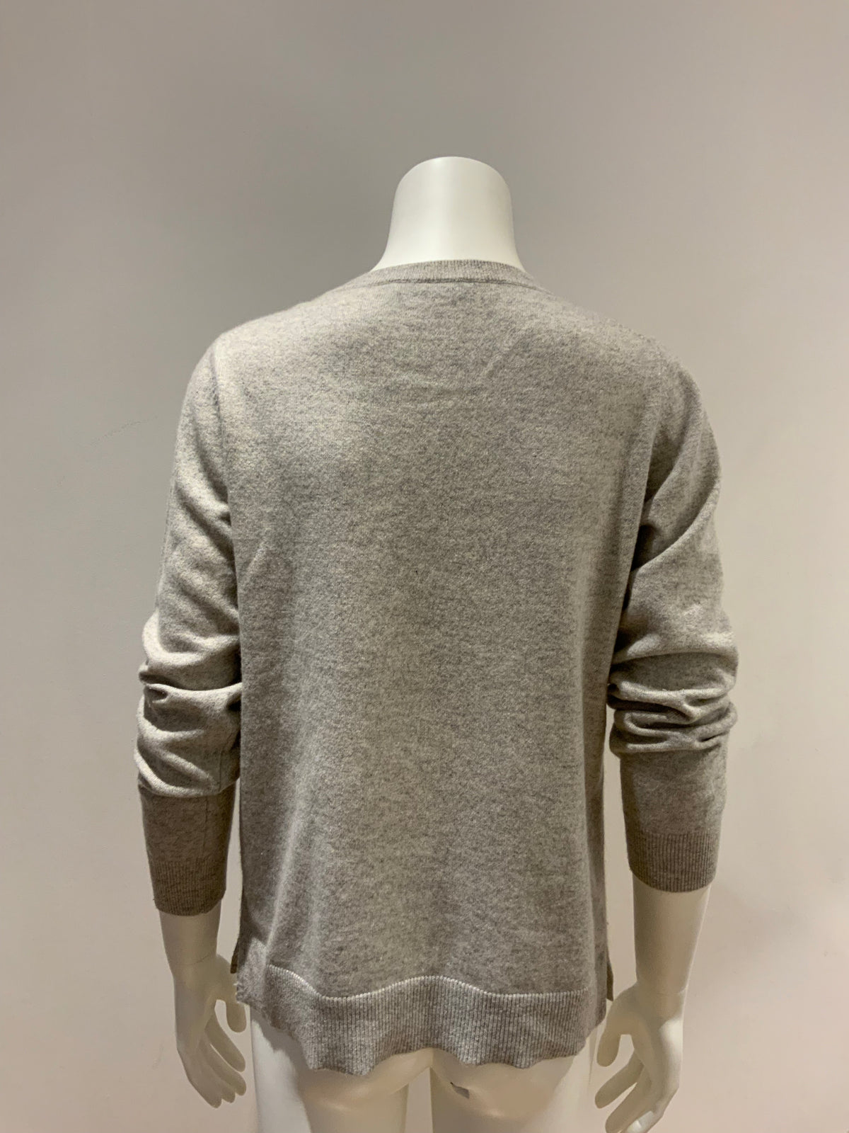 N.Peal Pure Cashmere V neck sweater jumper Size  M medium ladies