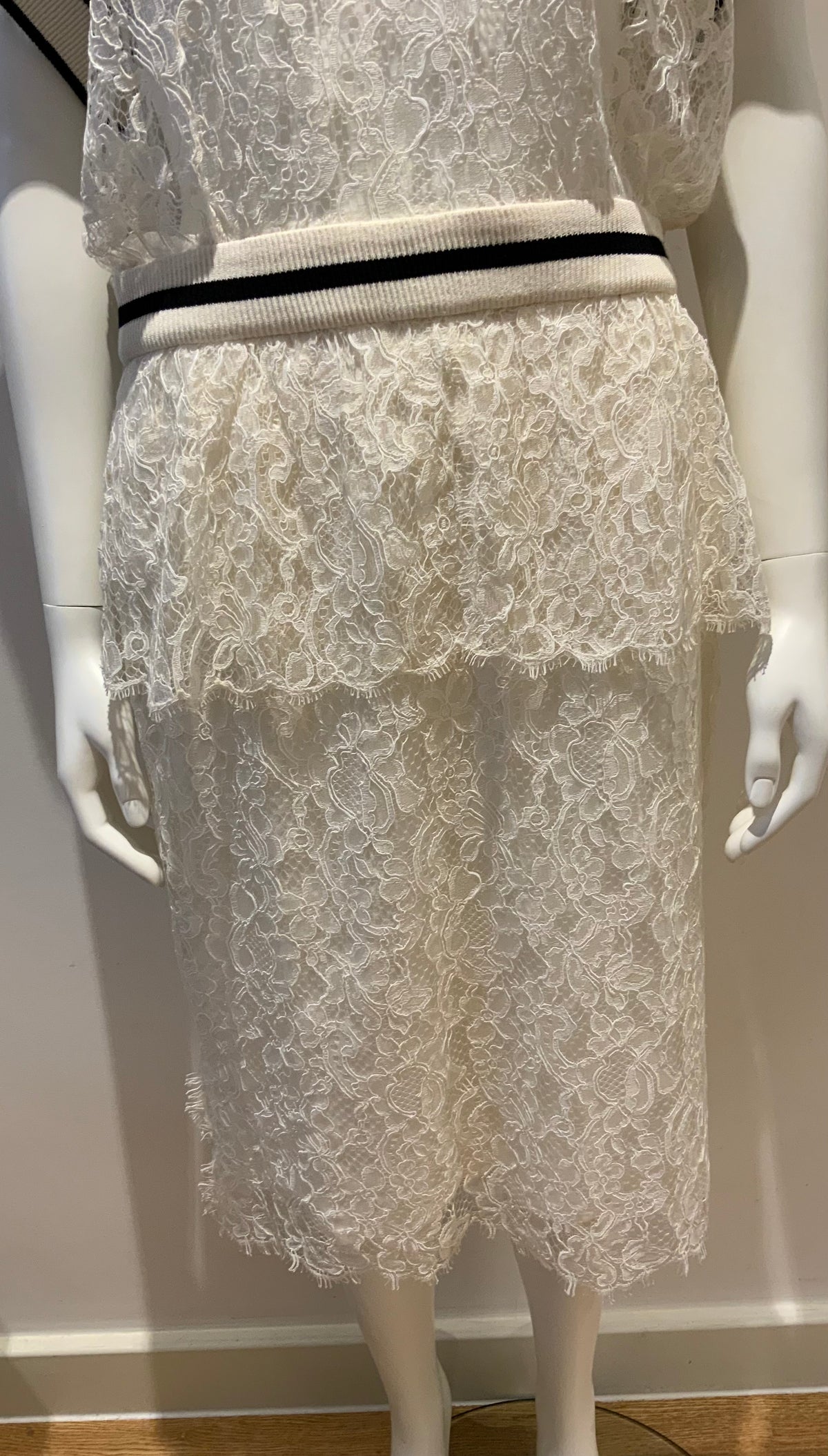 Chanel 2017 Lace Long Dress Amazing F 44 UK 14 US 12 ladies