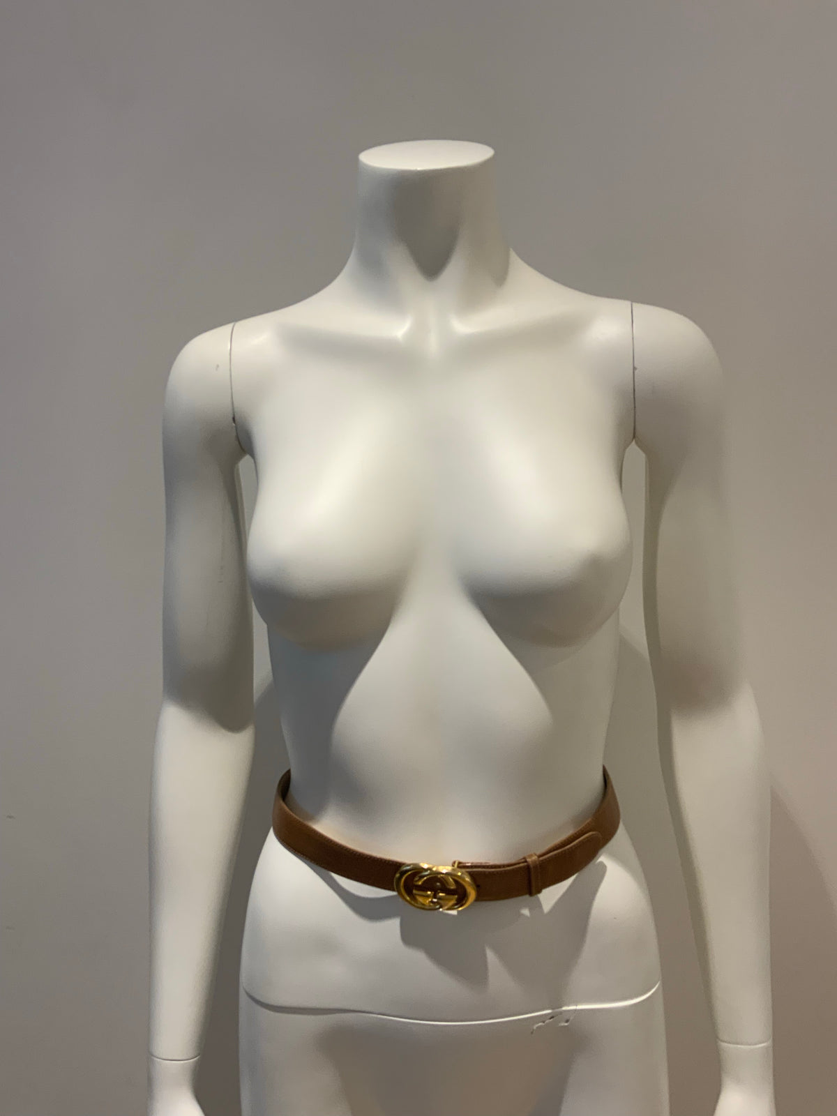 Gucci Vintage 1990's Leather GG Interlocking Belt Size 90-36 ladies