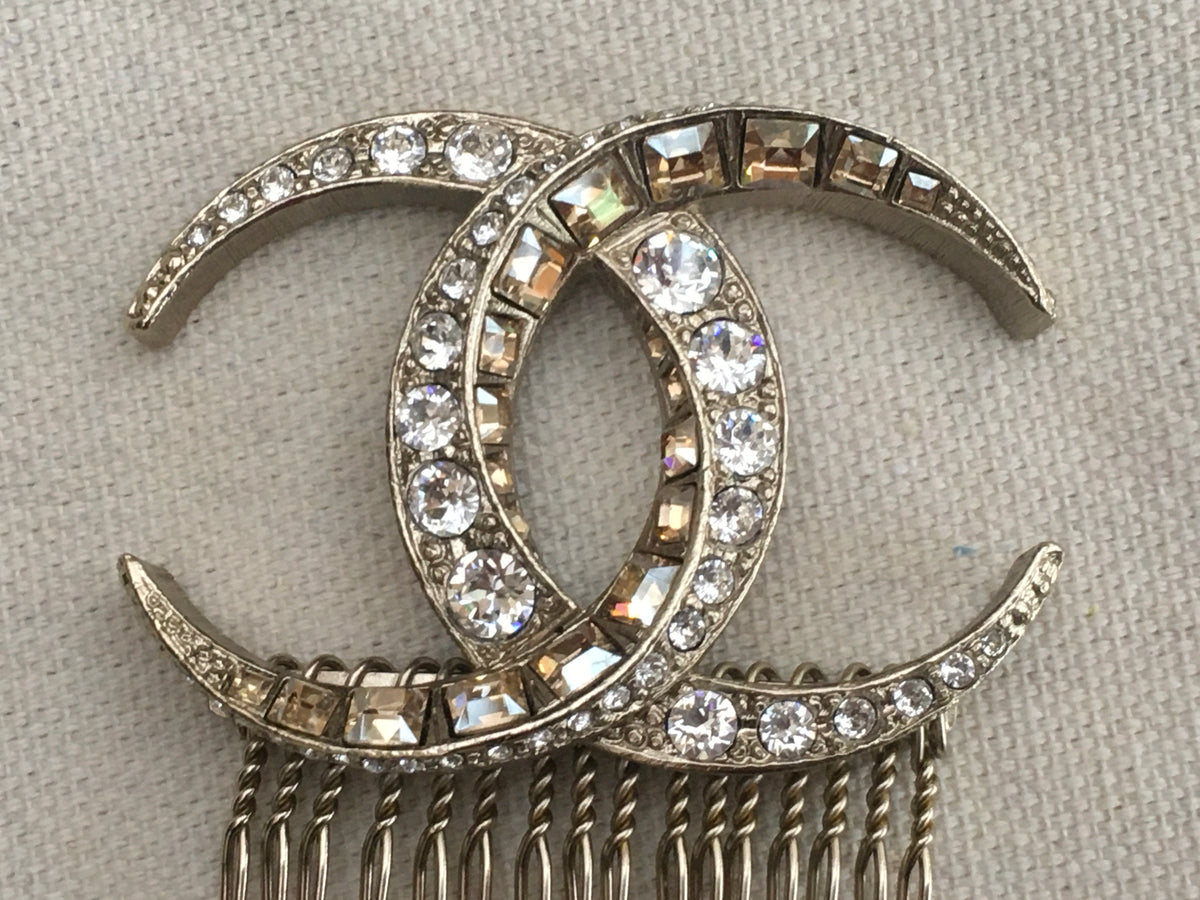 CHANEL SOLD OUT Crystal Paris Dubai CC Hair Comb Pin Gold Limited Edition Ladies