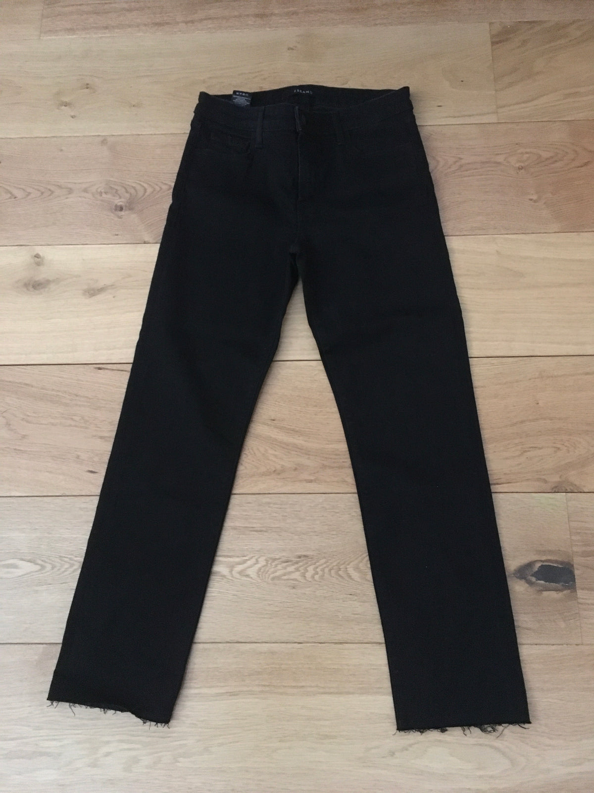 J BRAND Vanity Destruct Black Amelia Cropped Stretch Jeans Size 27 ladies