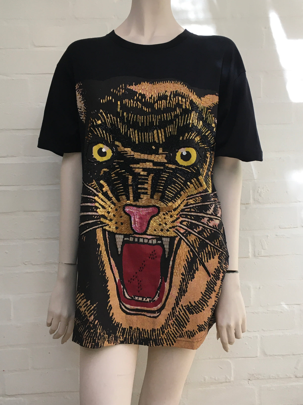 Gucci 2020 Oversized T-shirt with feline print Sequins Embellished Size XS ladies