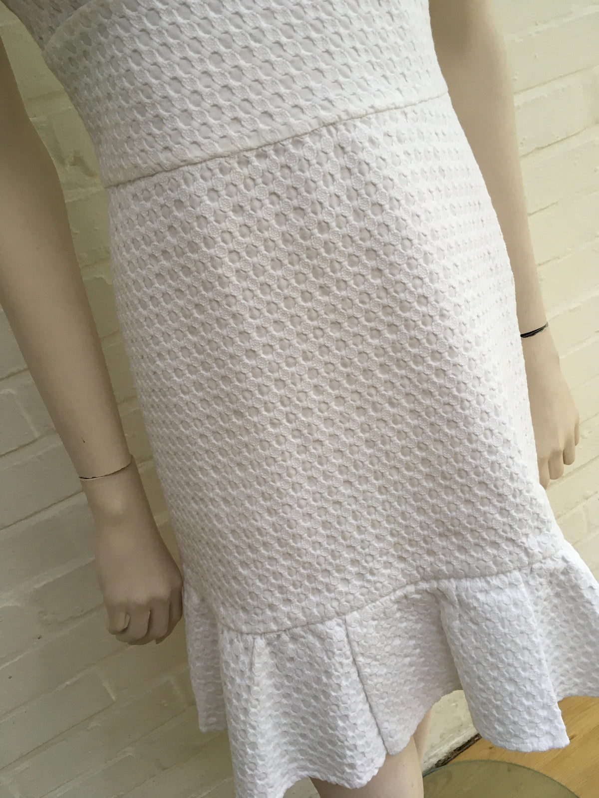Moschino Boutique Flared Hem White Dress Size I 42 GB 10 US 8 FR 38 dress