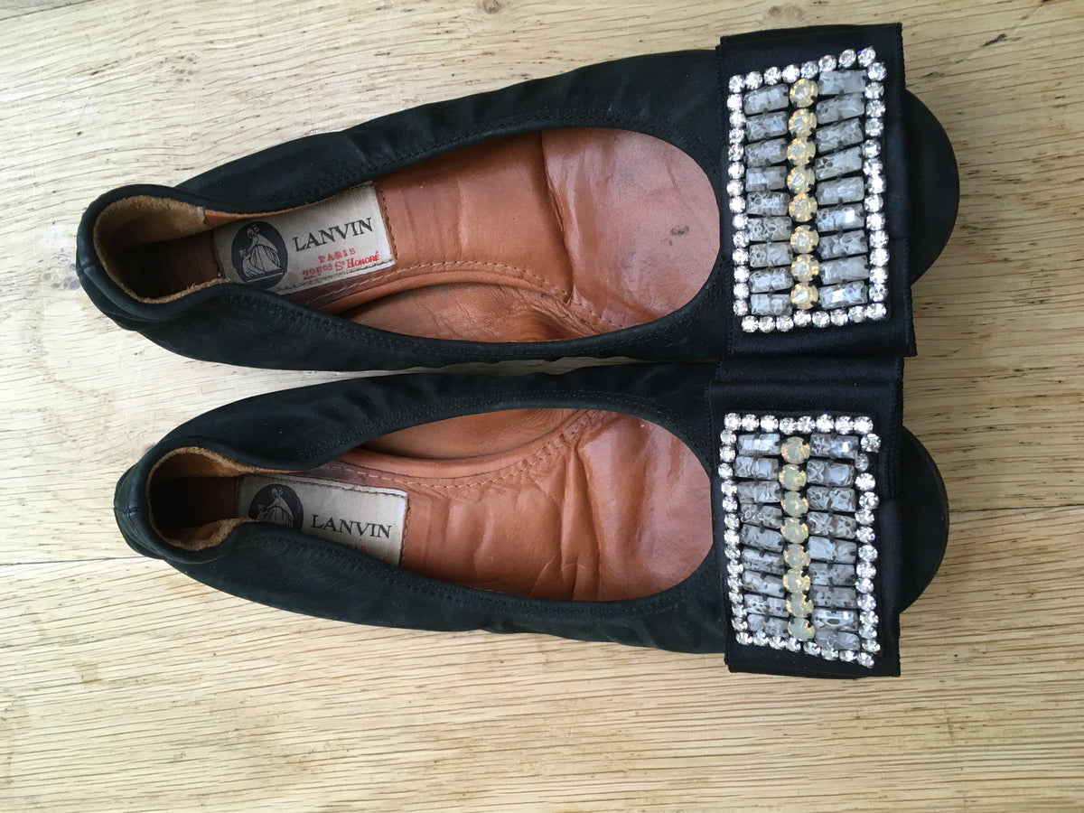 Lanvin round-toe flats with beaded embellishments flats Size 35  ladies