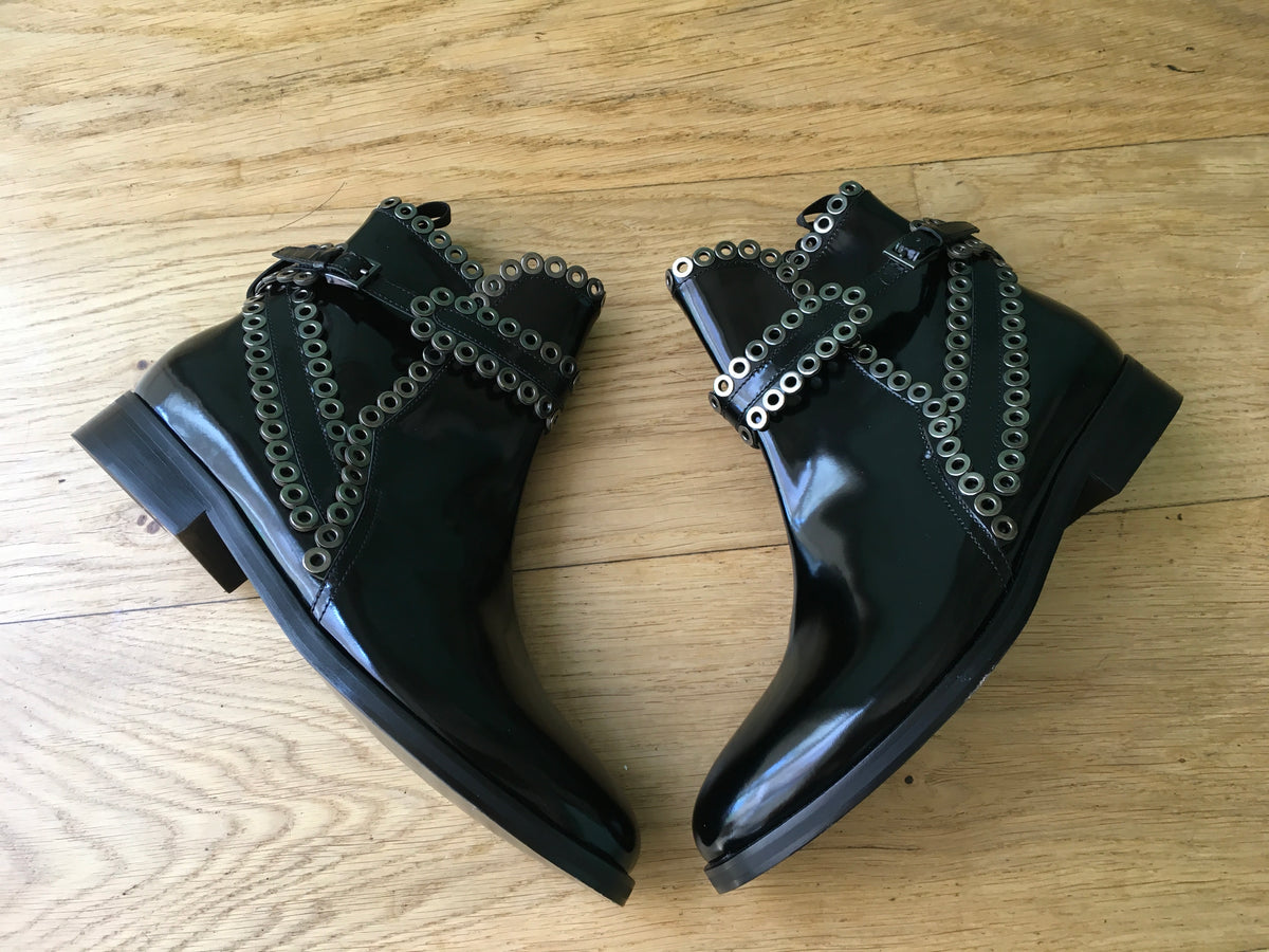 Azzedine Alaïa Black Eyelet-embellished glossed-leather ankle Size 40 1/2 UK 7.5 ladies