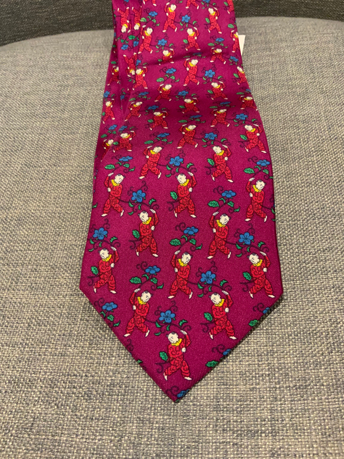 Hermès HERMES Paris Tie 7238 MA Color - Purple / Raspberry Clown FlowerS men