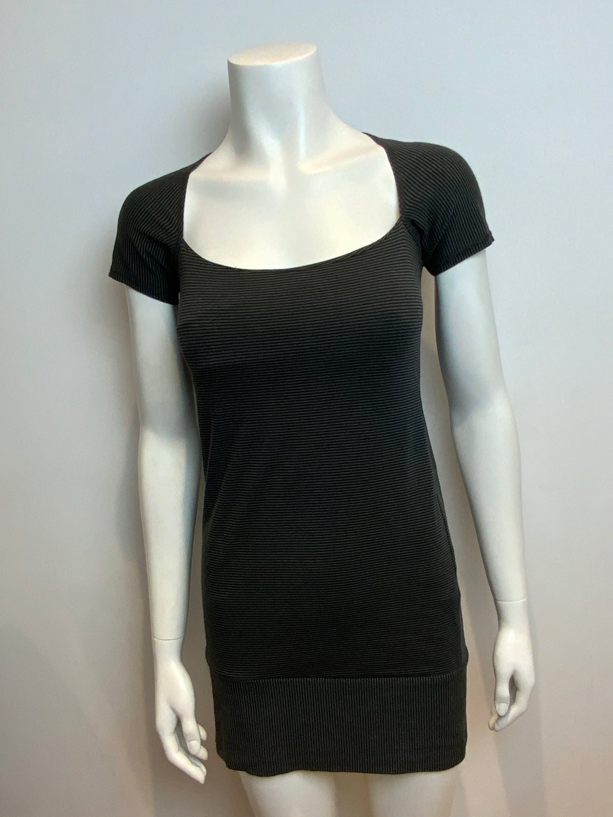 Antipodium T shirt Dress in Striped Size S small ladies