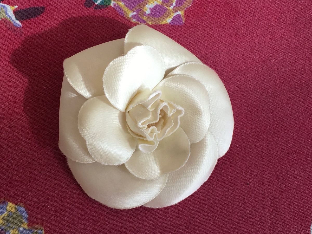 CHANEL Camellia rose Vintage Rare brooch ladies