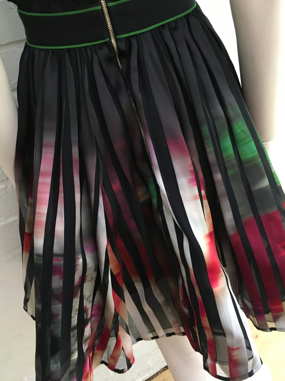 ELIE SAAB  Black sheer tapes multicolor floral pattern Dress F 34 ladies
