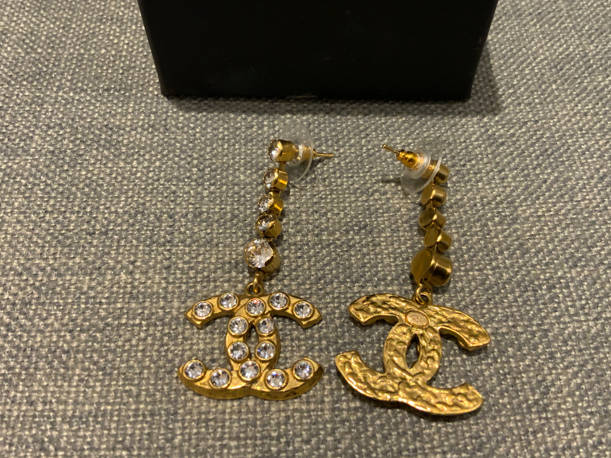 CHANEL 2020 CC Crystal Gold Drop Earrings ladies