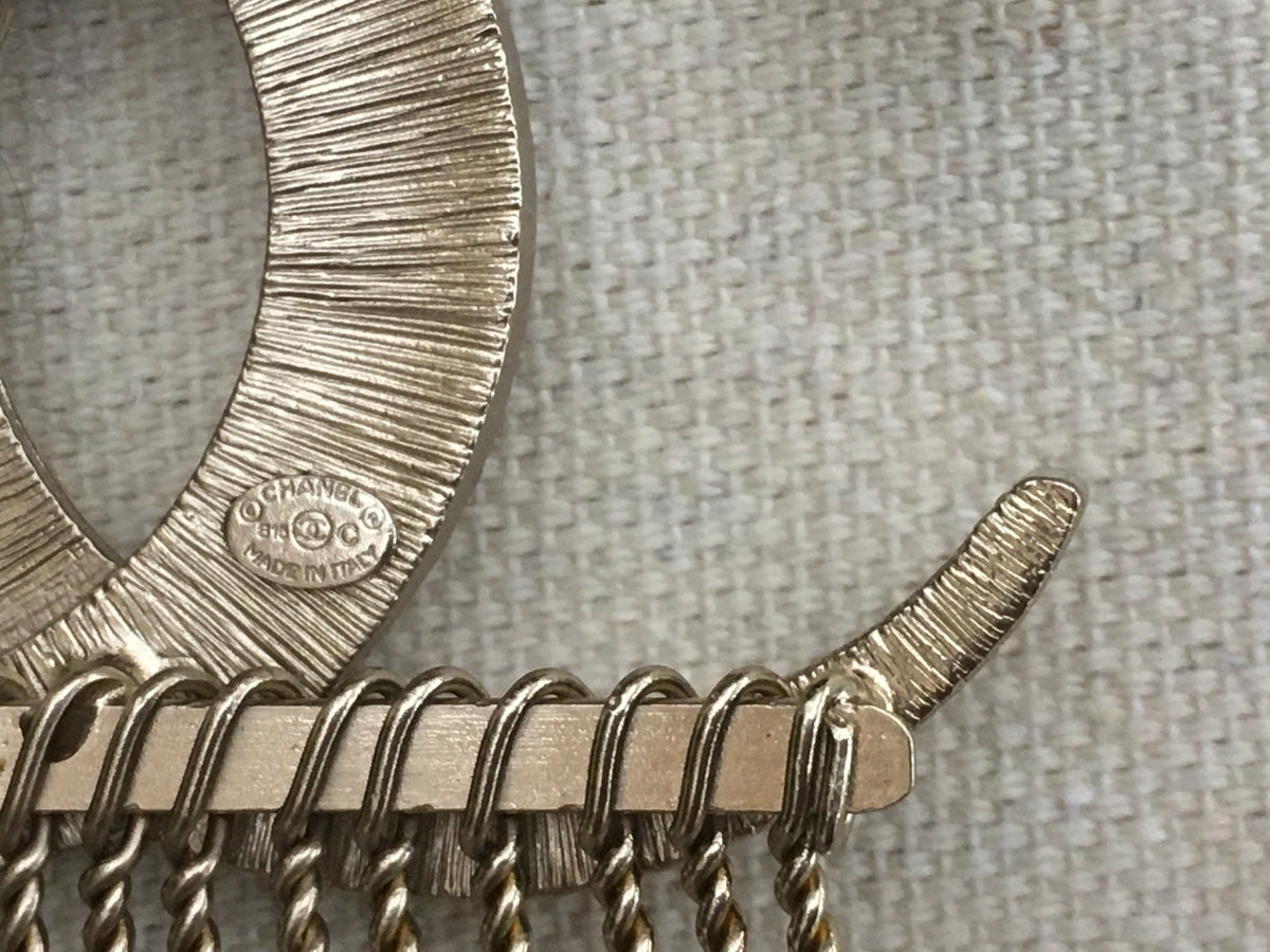 CHANEL SOLD OUT Crystal Paris Dubai CC Hair Comb Pin Gold Limited Edition Ladies