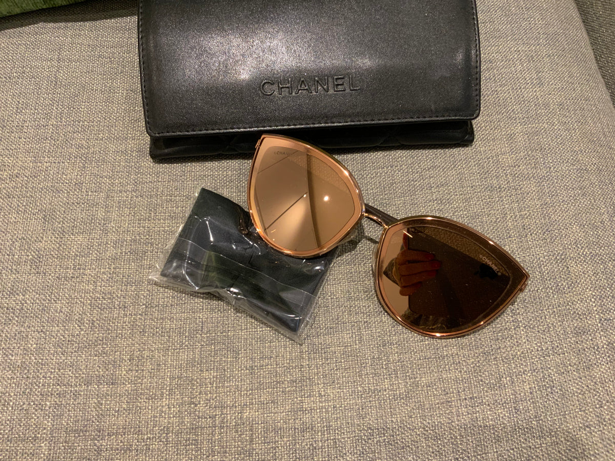 CHANEL Limited Edition 18K Gold Metal Cat Eye Sunglasses 4222 Pink Gold ladies