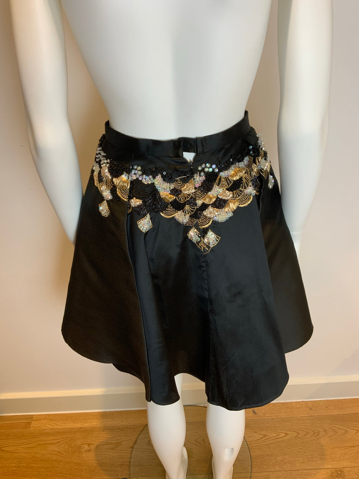 Razan Alazzouni Runaway Zibeline Scutes Skirt Size F 32 US 0 UK 4 ladies