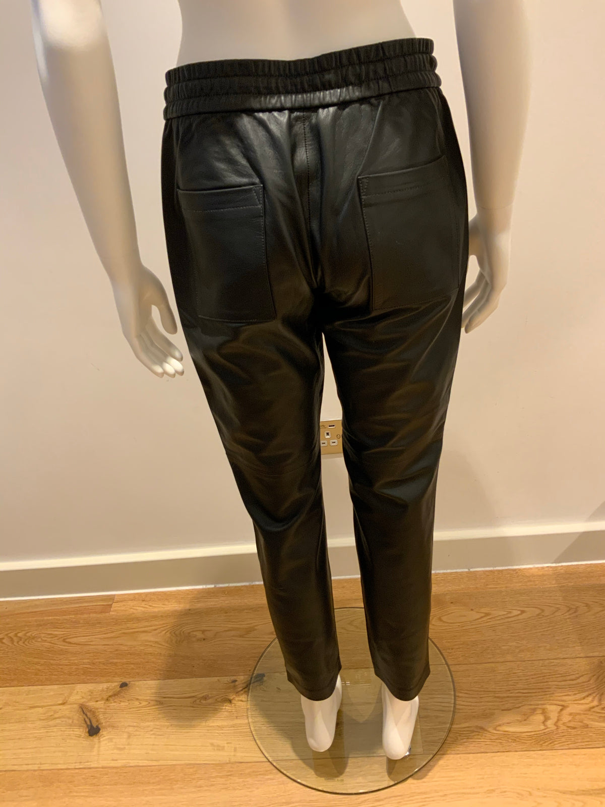 Rya Couros Real Leather Jogger Trousers, Black Pants Size 40 UK 12 US 8 L LARGE ladies