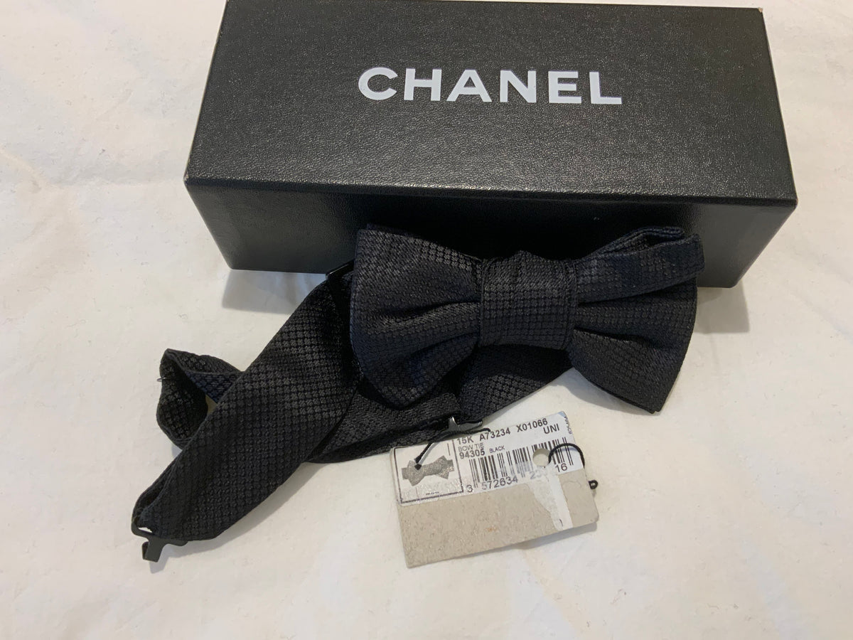 Chanel Runway Jacquard Bow Tie ladies