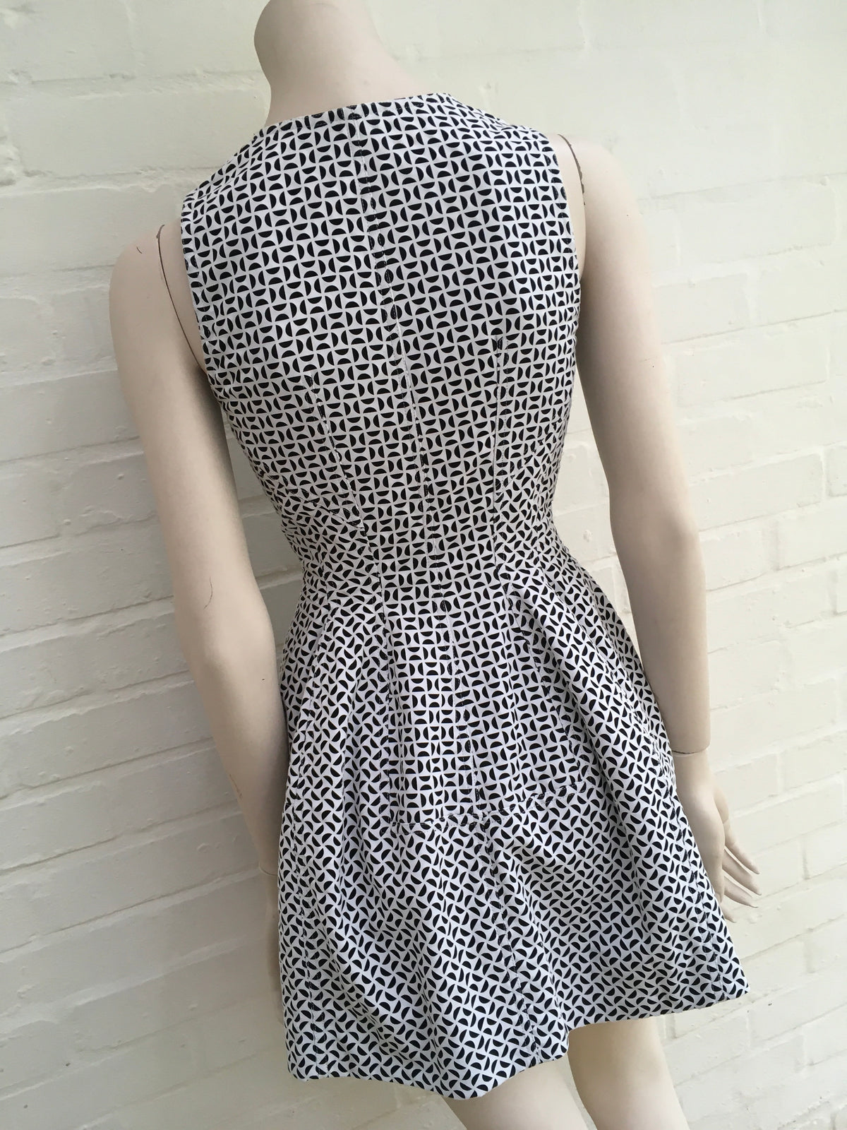 Azzedine Alaïa Alaia Sleeveless Laser Cut Dress Size F 38 ICONIC ladies