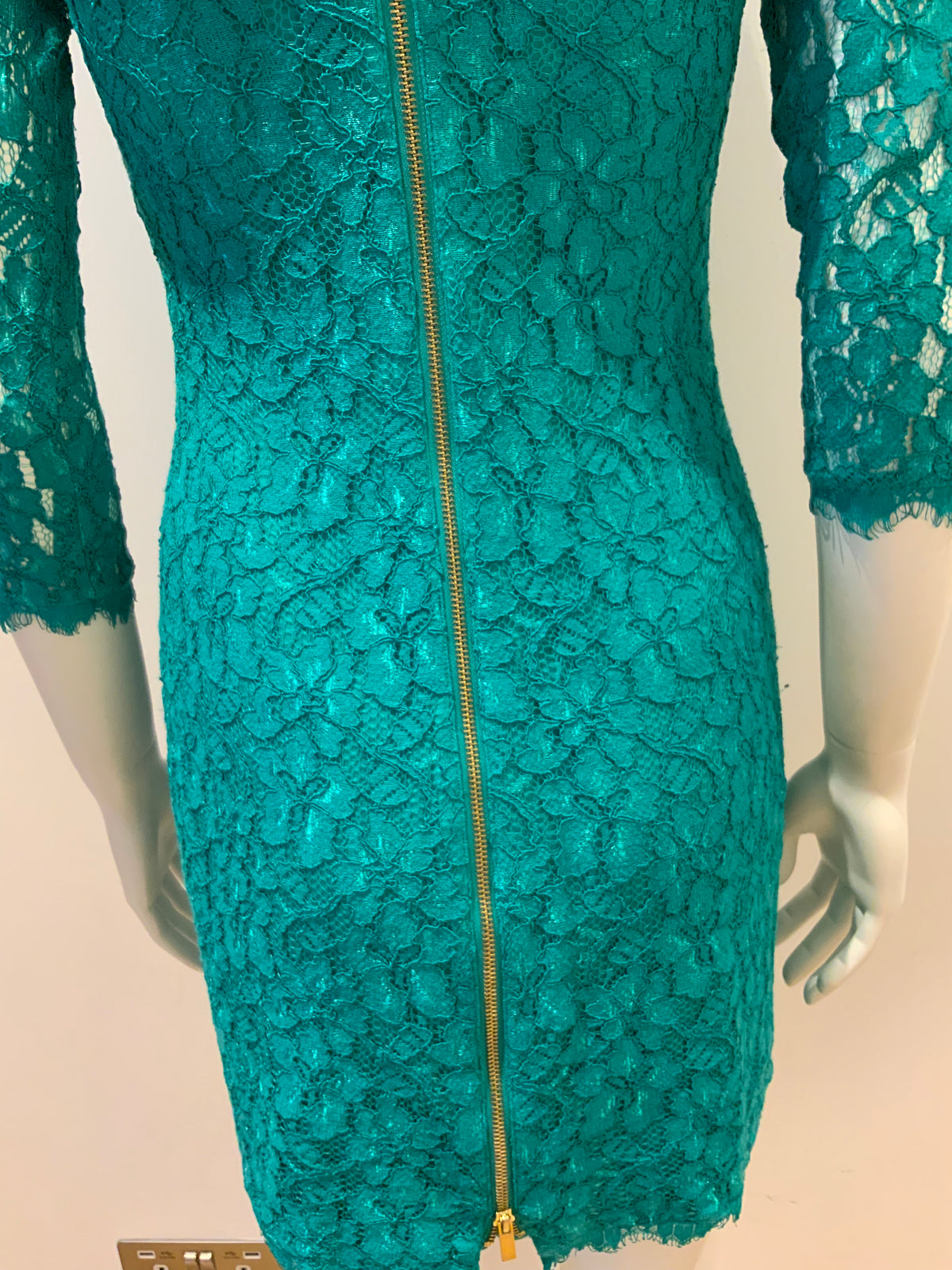 Diane von Furstenberg Zarita lace mini dress Size US 4 UK 8 S SMALL ladies