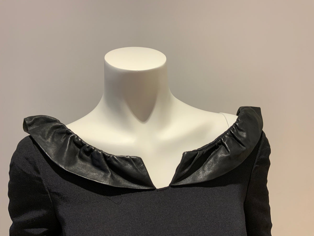 JASMINE DI MILO Black Fitted Leather Trim Top Size S small ladies