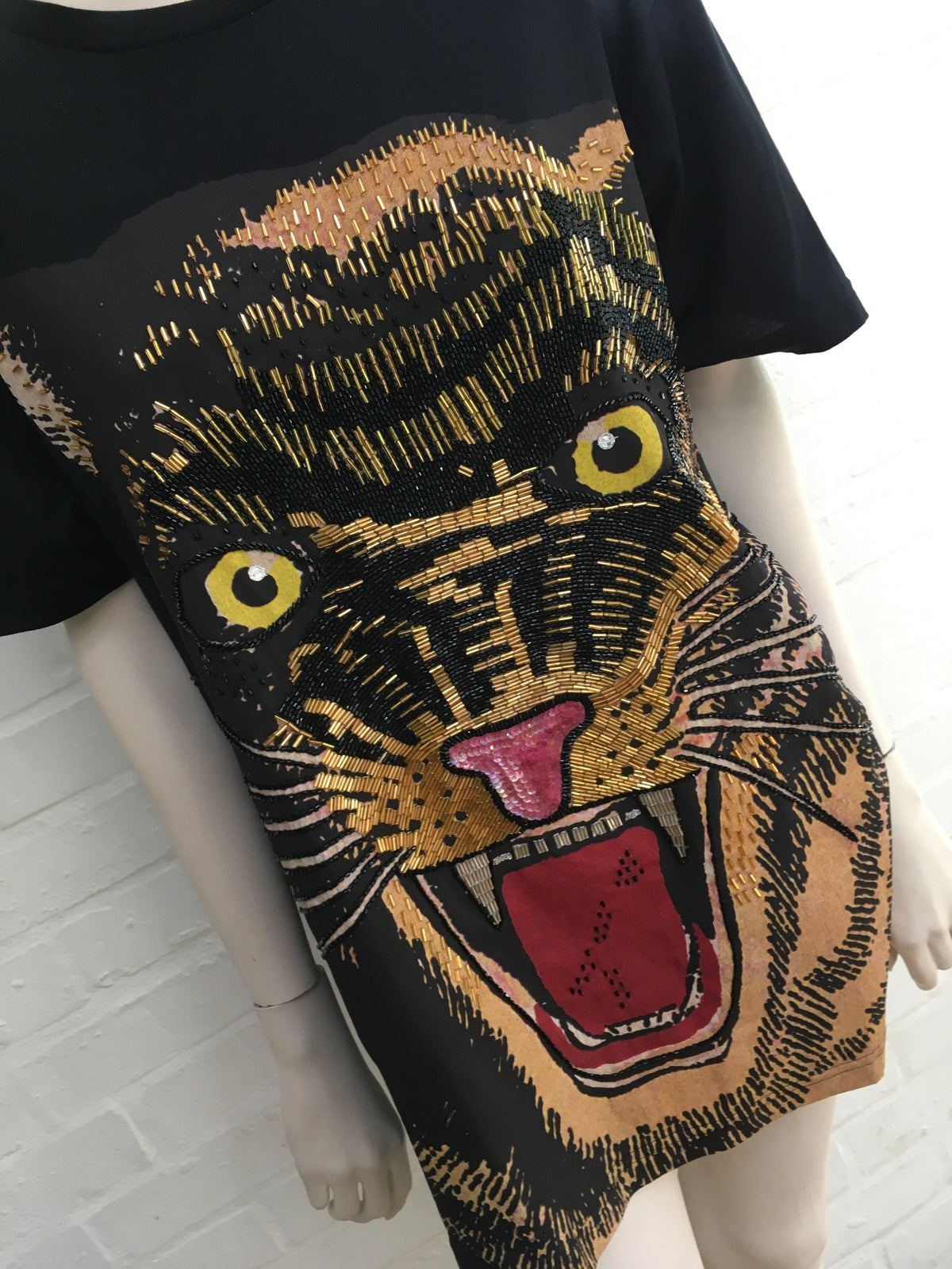 Gucci 2020 Oversized T-shirt with feline print Sequins Embellished Size XS ladies
