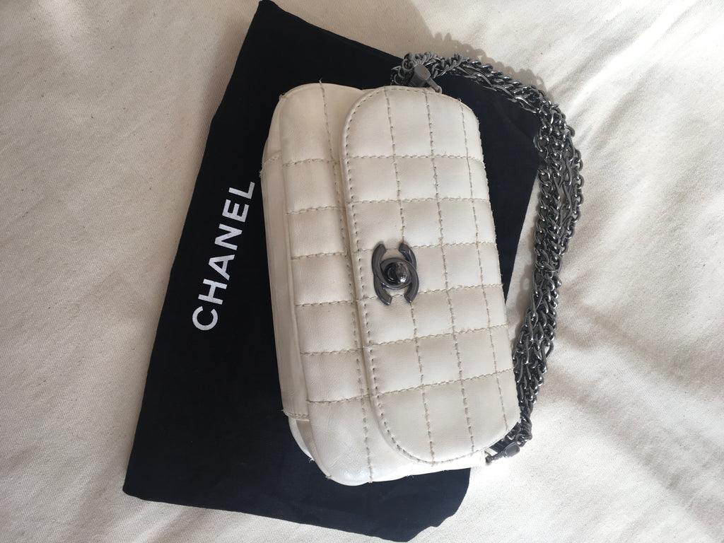 Chanel White Square Quilted Leather Mini Flap Handbag Multi Chain Bag –  Afashionistastore