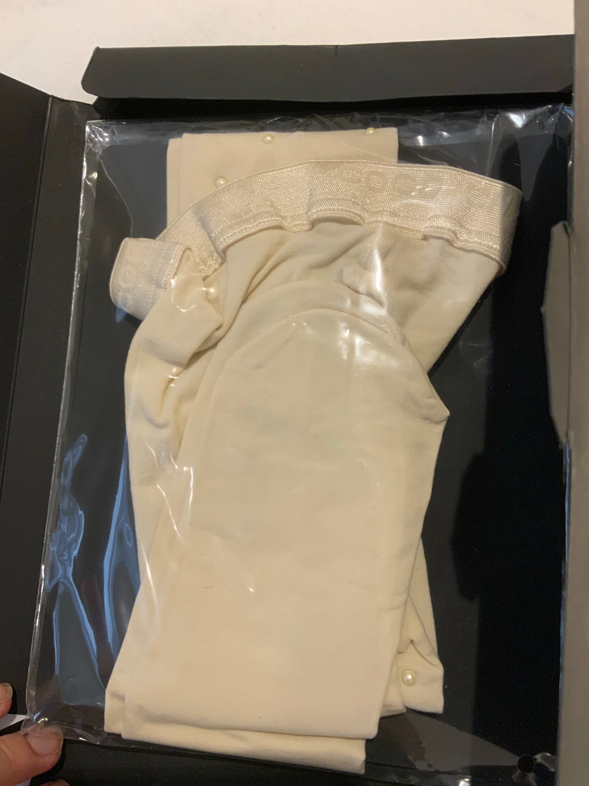 Chanel Ivory Pearls Tights Runway Stockings Pantyhose Tights Size 1 S small ladies