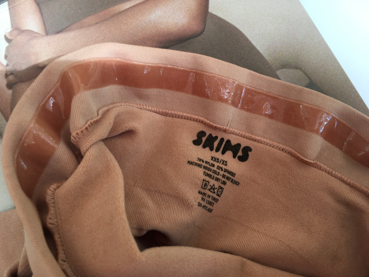 SKIMS Kim Kardashian SCULPTING SHORT MID THIGH SHAPEWEAR OCRE SIZE XXS / XS ladies