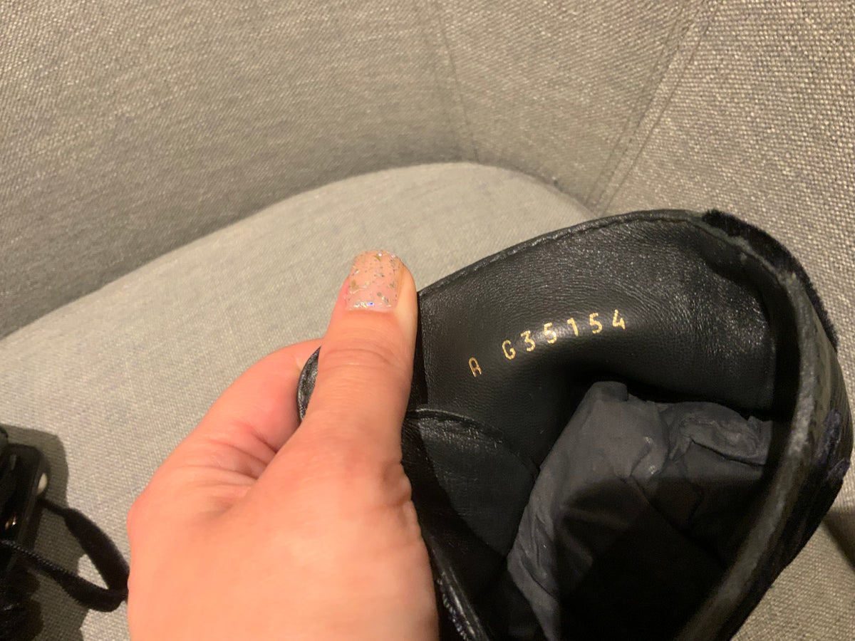 CHANEL Patent Leather Pearls Interlocking CC Logo Combat Boots BOOTIES SIZE 37.5  ladies