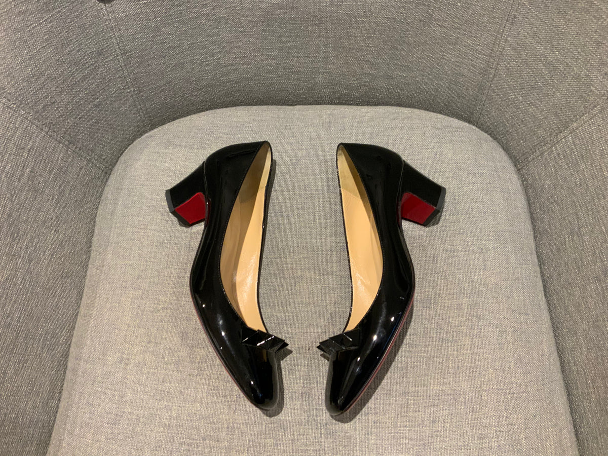 CHRISTIAN LOUBOUTIN Black Patent Leather Pyramidame 45 Pumps Heels Size 36.5 ladies