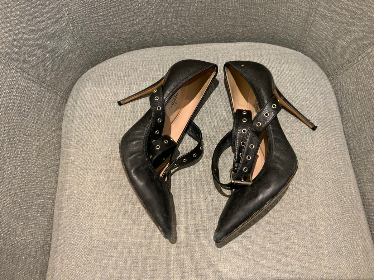 Valentino Women's Black Leather Eyelet Trim Slingback Shoes Size 39 UK 6 US 9 ladies