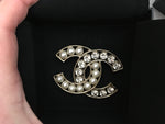 Chanel large logo brooch pearls and crystals large CC JUST AMAZING LADIES