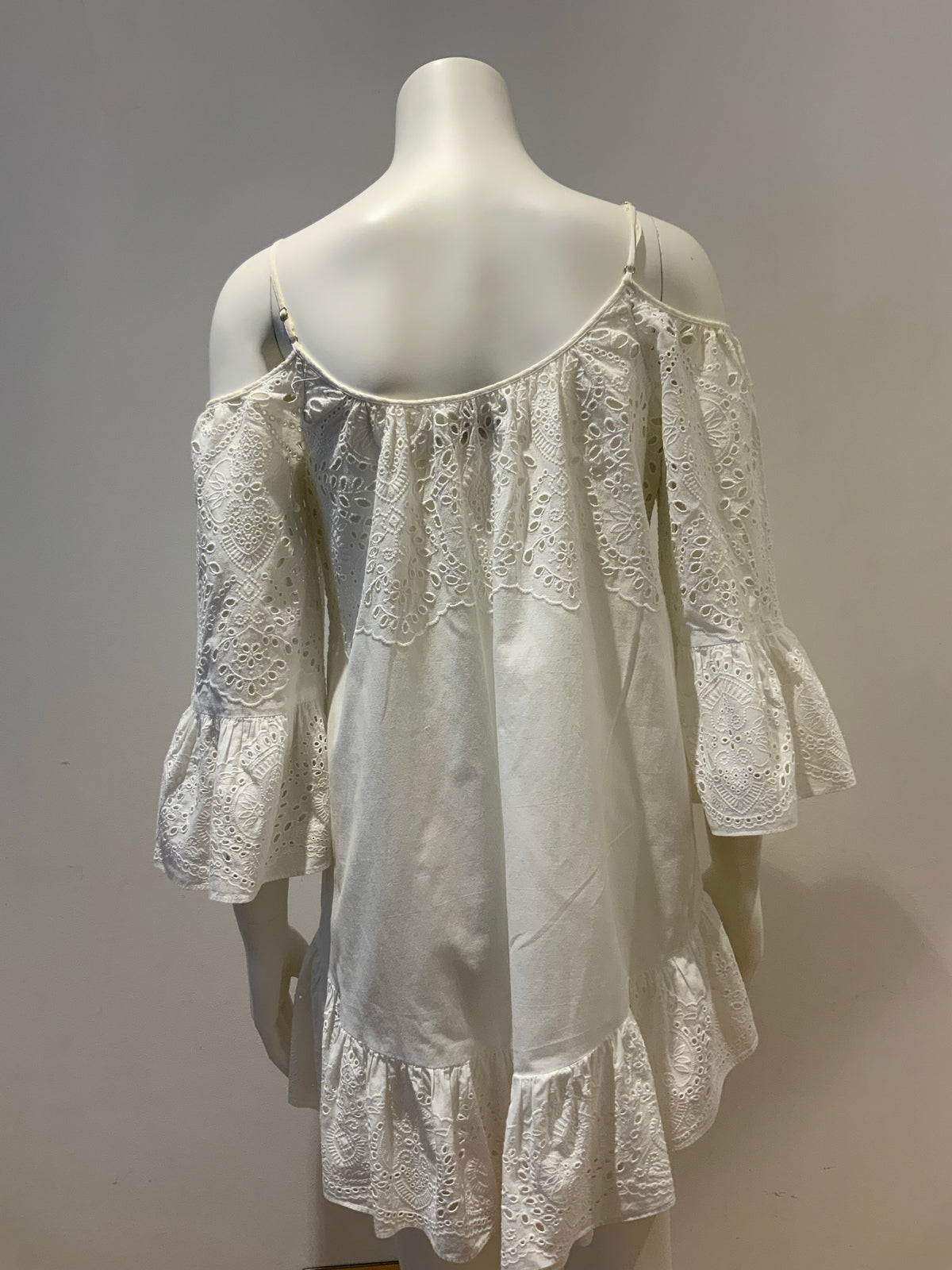 BCBGMAXAZRIA White Niki Eyelet Off-the-shoulder Casual Dress SIZE XS ladies
