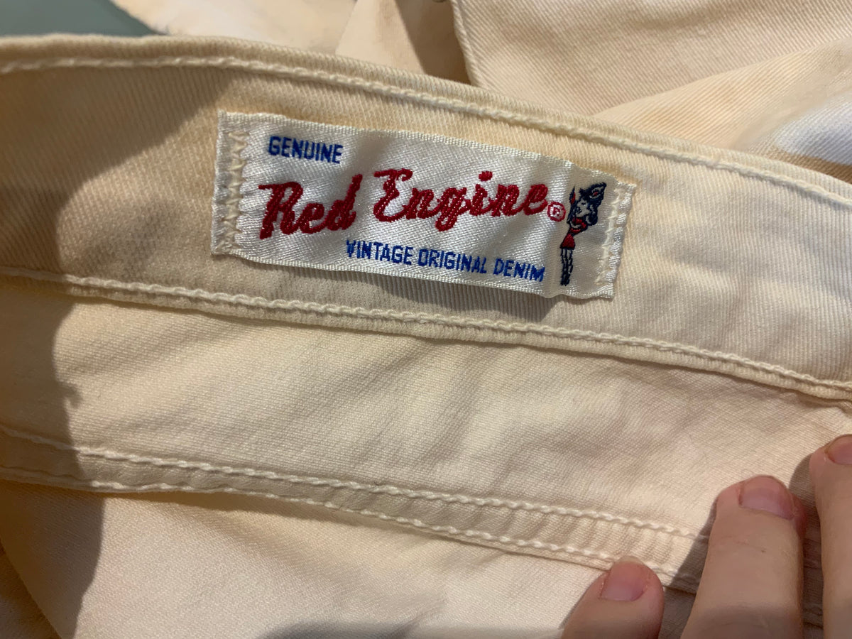Red Engine Cayenne White Vintage Jeans Denim Jeans Size 25 ladies