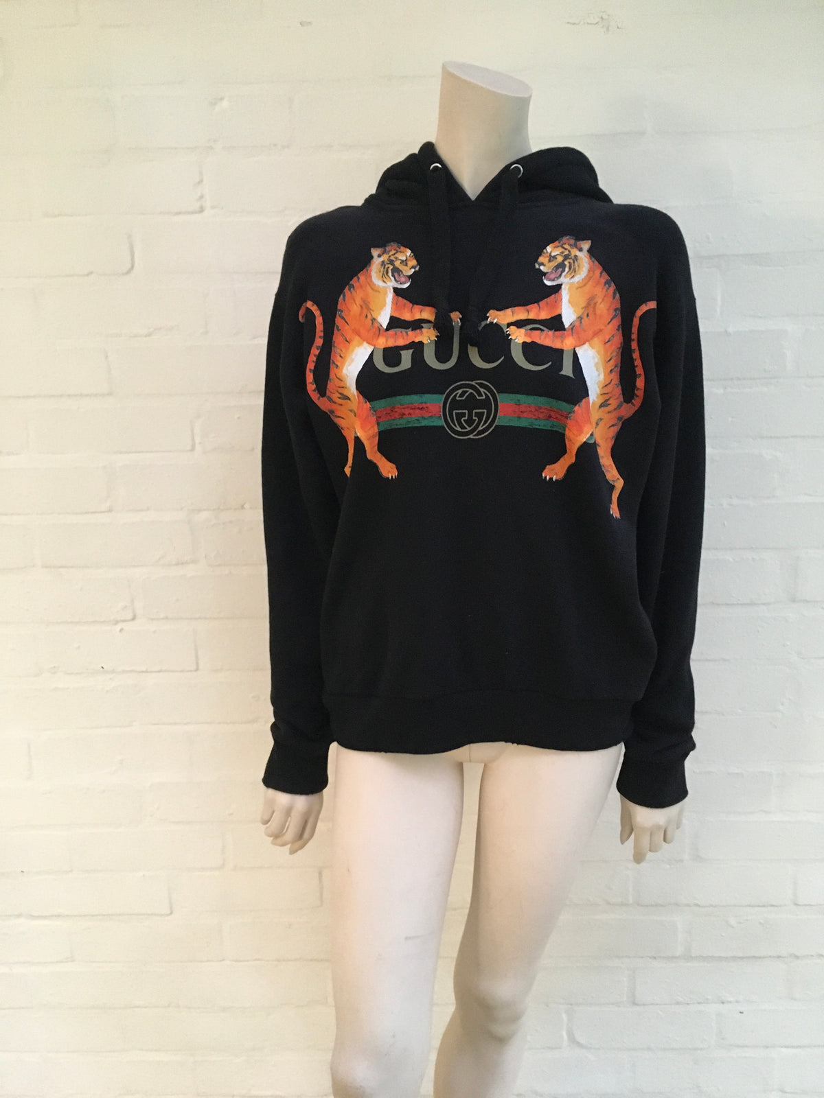 GUCCI tiger black logo sweatshirt top hoodie Size XS ladies