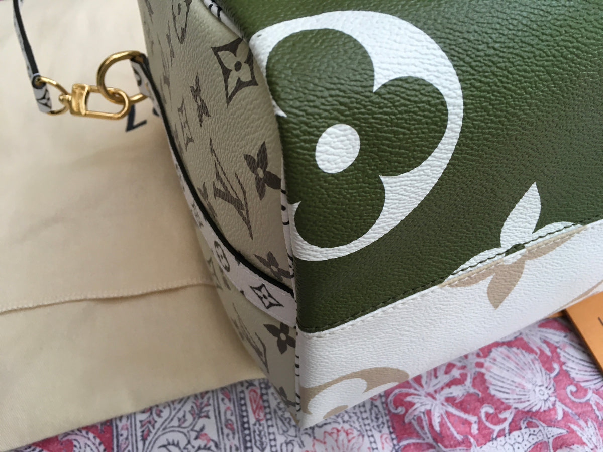 LOUIS VUITTON Monogram Giant Speedy Bandouliere 30 Kaki Creme LIMITED EDITION ladies