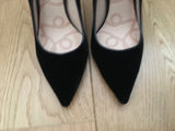 Lucy Choi 'Rania' Black Velvet / Navy Patent Leather Pumps Size 40 UK 7 US 10 ladies