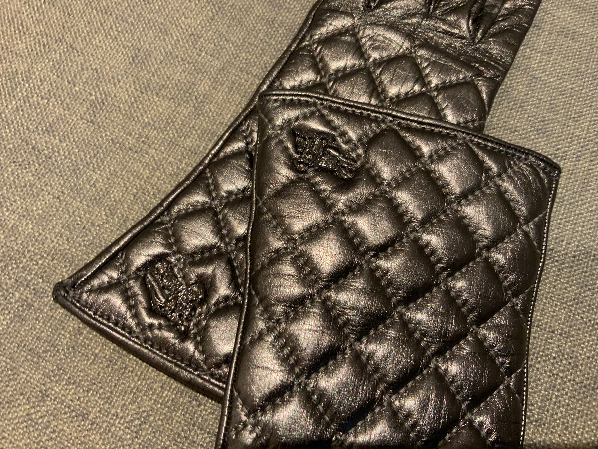 Burberry Metallic Quilted Leather Short Gloves Size 7 ladies