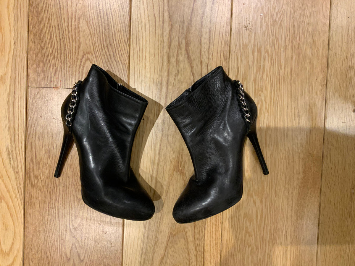 Ralph Lauren Collection Black Chain Leather Platform Ankle Boots/Booties 8 1/2 ladies